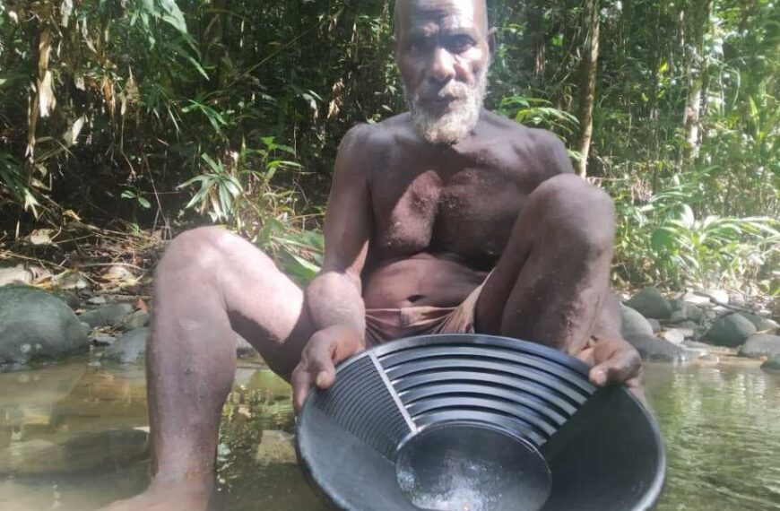 Intense Gold Rush Erupts Along Mamasa River in Central Guadalcanal