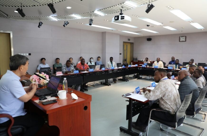 MRD Officers Benefit from China’s Agricultural Modernization