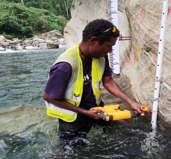 Tina River: Monitoring of Reservoir Site Water Levels and Flow Continues