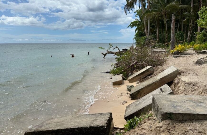 Lilisiana Community Fights to Protect Sacred Graves from Rising Seas and Coastal Erosion