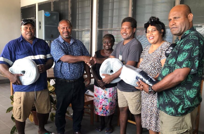 Government Supports Seaweed Farming with Materials