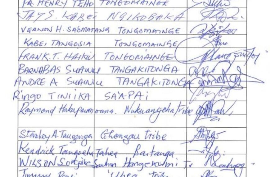 Chiefs and Landowners of Bellona Island Sign Declaration Rejecting Mining Activities
